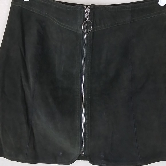 H&M Full Front Zip Leather Suede Mini Skirt Size Medium in Green *flawed* - Picture 11 of 12
